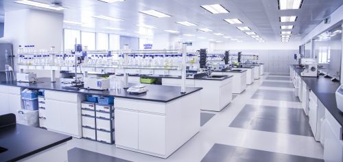 傳統(tǒng)品牌如何借科技研發(fā)贏得新銳增長(zhǎng) 上美集團(tuán)副總裁劉明的四大關(guān)鍵